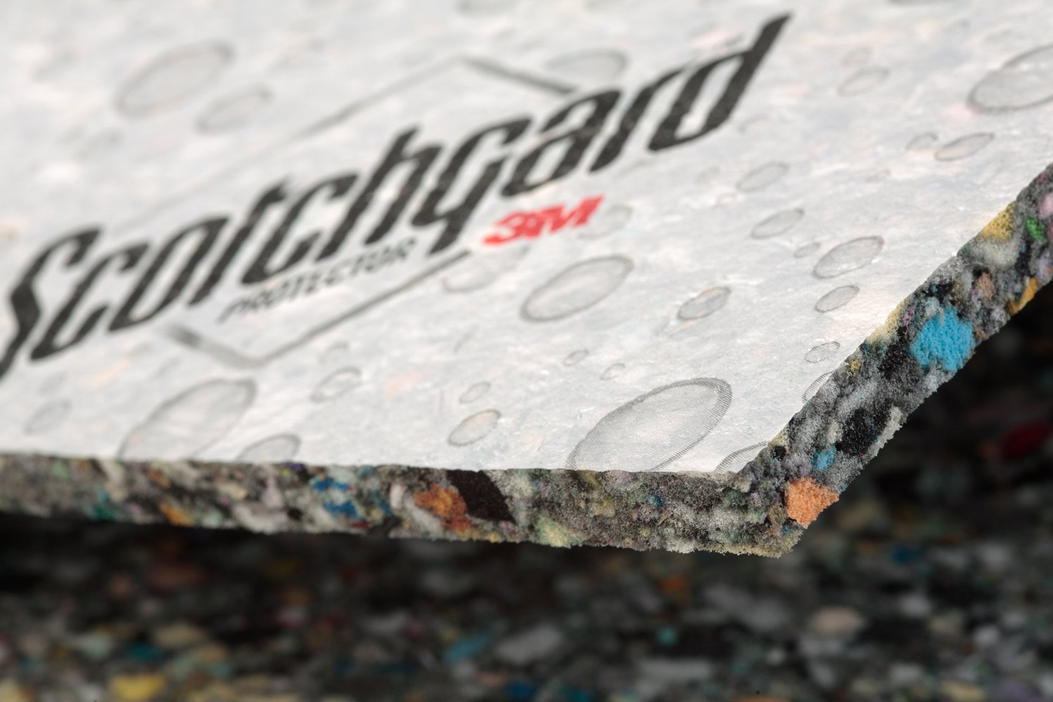 scotchgardplus closeup1 lg 1500x1000